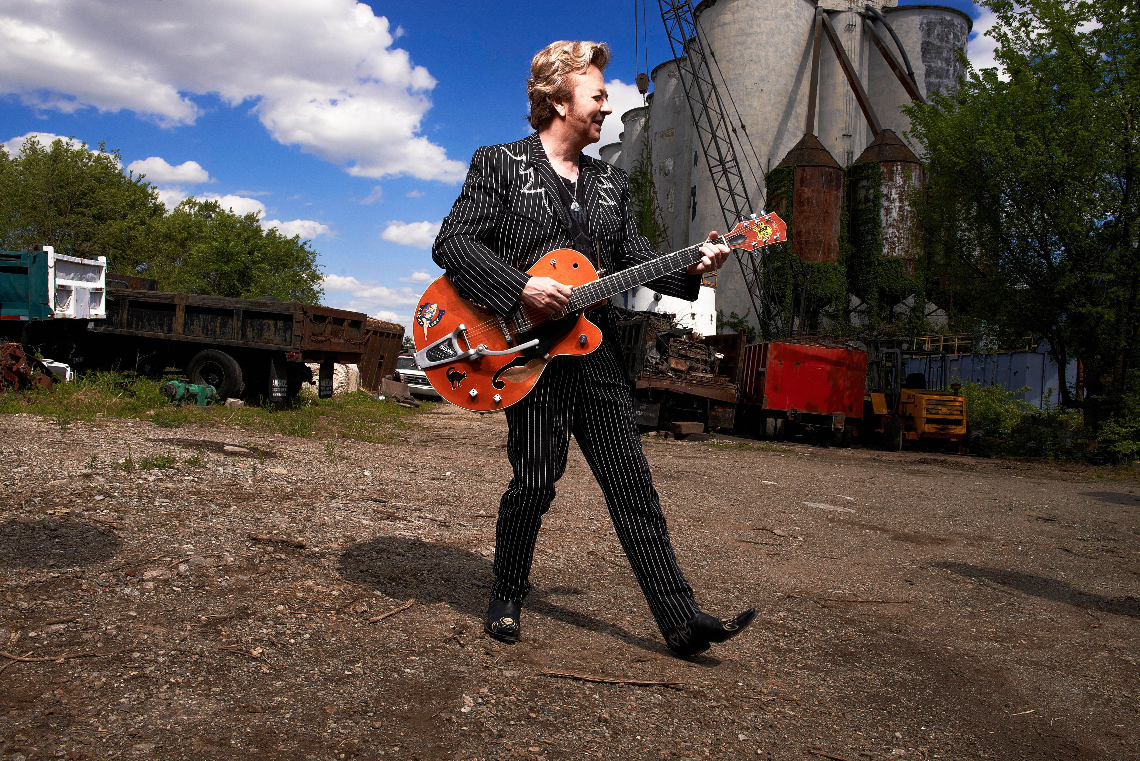 Smithsonian Receives Brian Setzer's Gretsch Guitar | Smithsonian ...