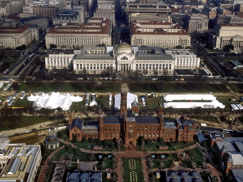A north-facing, aerial view of the central Smithsonian Institution campus on the
