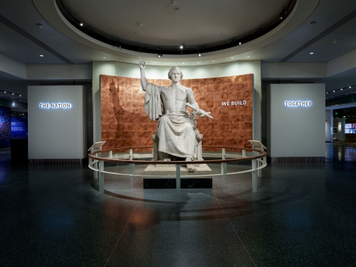 Statue of George Washington at entrance to Gallery
