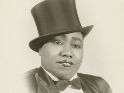 Gladys Bentley in top hat.