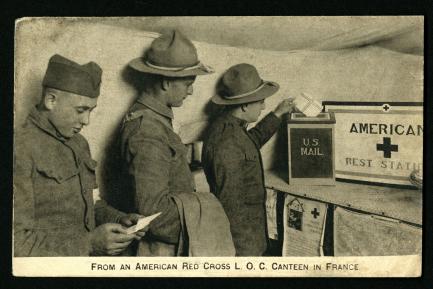 Red Cross postcard of soldiers