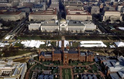 A north-facing, aerial view of the central Smithsonian Institution campus on the