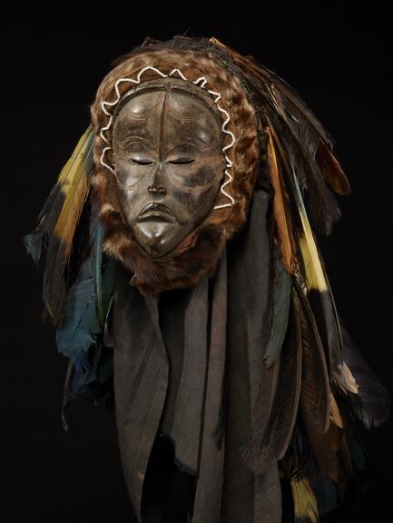 Mask with shoulder cloth