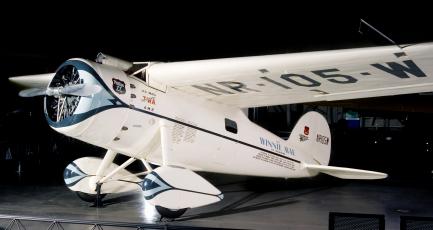 Time and Navigation - Lockheed Vega 5C Winnie Mae
